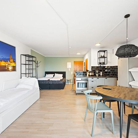 Sali Homes - Fewo Bluehendes Barock Ludwigsburg Luaran gambar