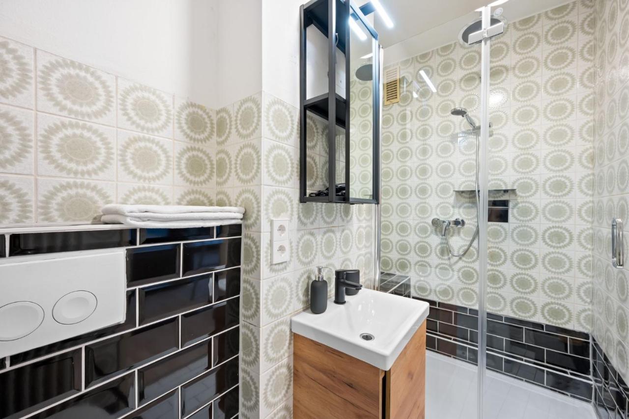 Sali Homes - Fewo Bluehendes Barock Ludwigsburg Luaran gambar